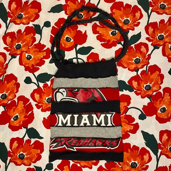 Miami Redhawks Love Worn Custom Draw String Tote Bag Red Grey Black - Picture 3 of 5